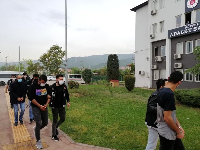 aracin tabanindan 139 kilo uyusturucu cikmist 4 14113900 o