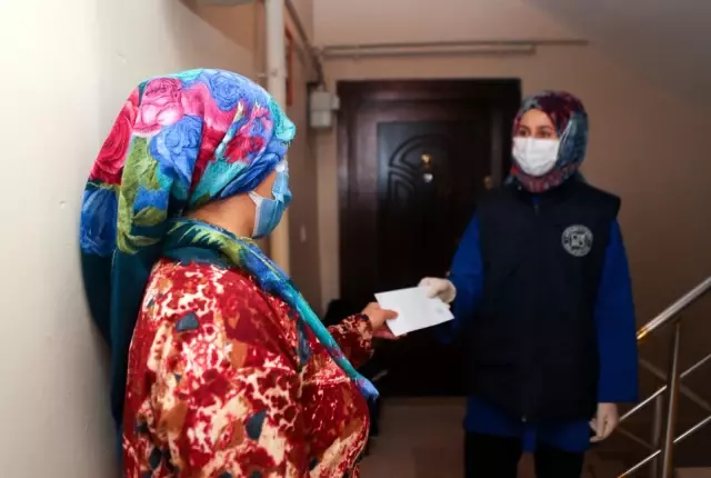 Arnavutköy'de sosyal yardımlar artarak devam ediyor Arnavutköy'de sosyal yardımlar artarak devam ediyor