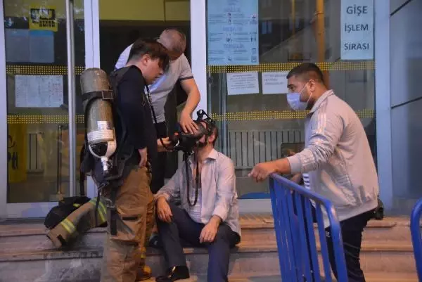 Baıkesir'de PTT binasında çıkan yangında bir çalışan dumandan etkilendi Baıkesir'de PTT binasında çıkan yangında bir çalışan dumandan etkilendi