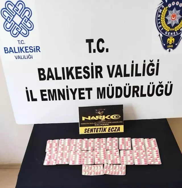 Balıkesir'de polis 20 şahsı gözaltına aldı Balıkesir'de polis 20 şahsı gözaltına aldı