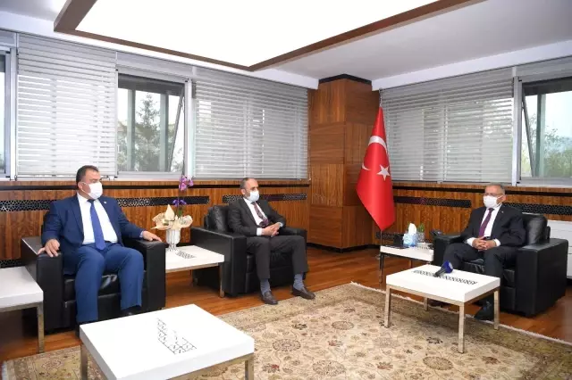 BBP heyetinden Büyükkılıç'a ziyaret BBP heyetinden Büyükkılıç'a ziyaret
