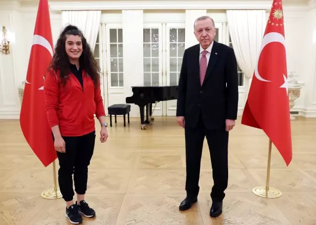 Son dakika! Cumhurbaşkanı Erdoğan, sporcularla iftar yaptı Son dakika! Cumhurbaşkanı Erdoğan, sporcularla iftar yaptı
