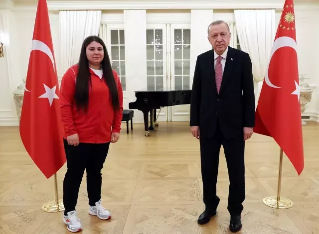 Son dakika! Cumhurbaşkanı Erdoğan, sporcularla iftar yaptı Son dakika! Cumhurbaşkanı Erdoğan, sporcularla iftar yaptı