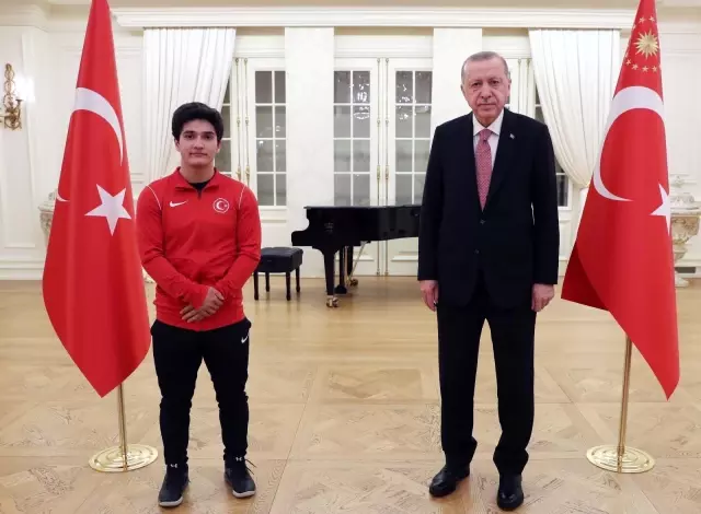 Son dakika! Cumhurbaşkanı Erdoğan, sporcularla iftar yaptı Son dakika! Cumhurbaşkanı Erdoğan, sporcularla iftar yaptı