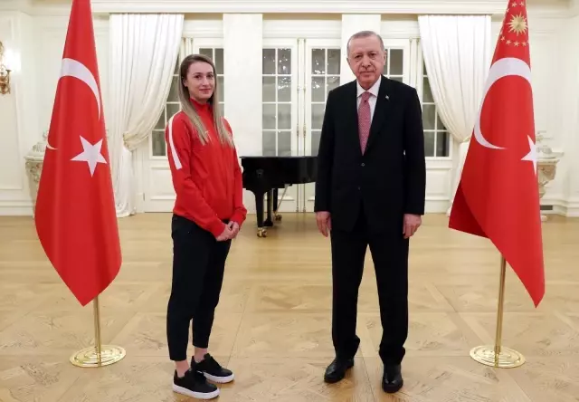 Son dakika! Cumhurbaşkanı Erdoğan, sporcularla iftar yaptı Son dakika! Cumhurbaşkanı Erdoğan, sporcularla iftar yaptı