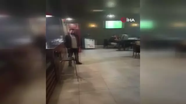 Doğubayazıt'ta gizlice müşteri alan 2 kafeye polis baskını Doğubayazıt'ta gizlice müşteri alan 2 kafeye polis baskını