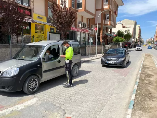 Emirdağ'da 'Karayolları Trafik Haftası' etkinliklerle kutlandı Emirdağ'da 'Karayolları Trafik Haftası' etkinliklerle kutlandı