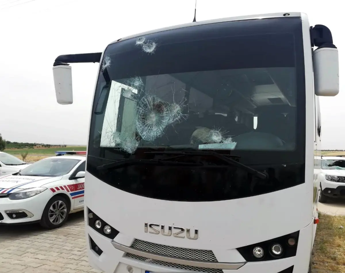 Göreve giden Dicle Elektrik ekipleri saldırıya uğradı