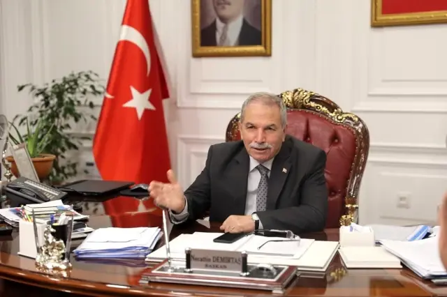 İlkadım Vefa Sosyal Destek ekipleri 13 bin 654 vatandaşın yardımına koştu İlkadım Vefa Sosyal Destek ekipleri 13 bin 654 vatandaşın yardımına koştu