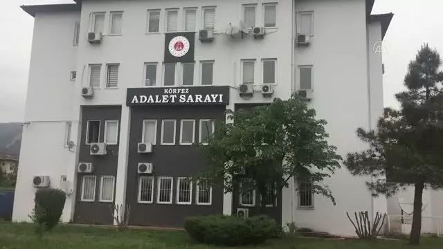 Kamyonette 139 kilo 350 gram eroin ele geçirilmesine ilişkin gözaltına alınan 4 şüpheli adliyede Kamyonette 139 kilo 350 gram eroin ele geçirilmesine ilişkin gözaltına alınan 4 şüpheli adliyede