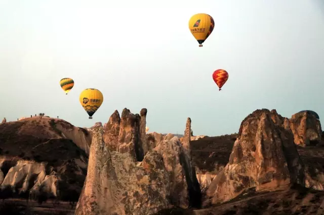 Kapadokya bölgesini Nisan ayında 74 bin turist ziyaret etti Kapadokya bölgesini Nisan ayında 74 bin turist ziyaret etti