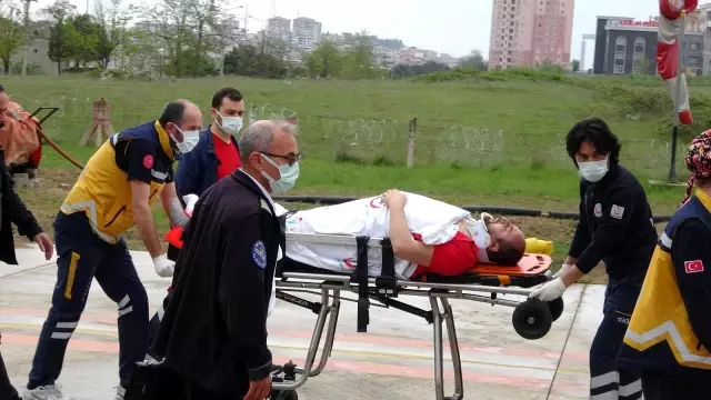 Son dakika haberi | Kazada yaralanan sağlıkçı, ambulans helikopterle hastaneye yetiştirildi Son dakika haberi | Kazada yaralanan sağlıkçı, ambulans helikopterle hastaneye yetiştirildi