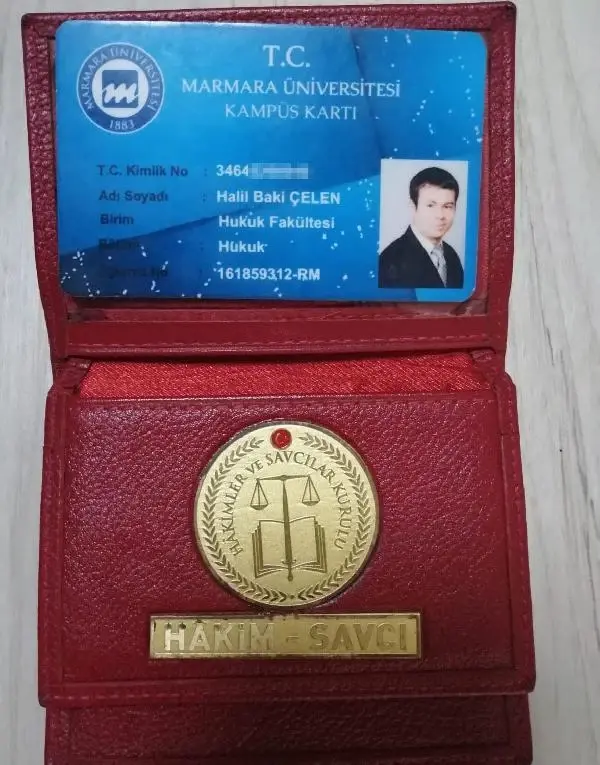 Tutuklanan sahte 'BM Savcısı'nın bir foyası daha ortaya çıktı! Bakın mahallede nasıl geziyormuş Tutuklanan sahte 'BM Savcısı'nın bir foyası daha ortaya çıktı! Bakın mahallede nasıl geziyormuş
