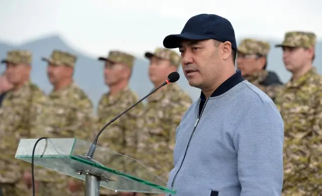 - Kırgızistan Cumhurbaşkanı Caparov, çatışmaların yaşandığı sınır bölgesini ziyaret etti - Kırgızistan Cumhurbaşkanı Caparov, çatışmaların yaşandığı sınır bölgesini ziyaret etti