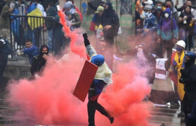 Kolombiya'daki vergi reformu karşıtı gösterilerde 24 kişi öldü, onlarca kayıp vakası var