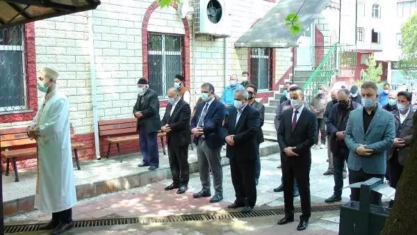 KORONAVİRÜSTEN HAYATINI KAYBEDEN HAKİM SON YOLCULUĞUNA UĞURLANDI