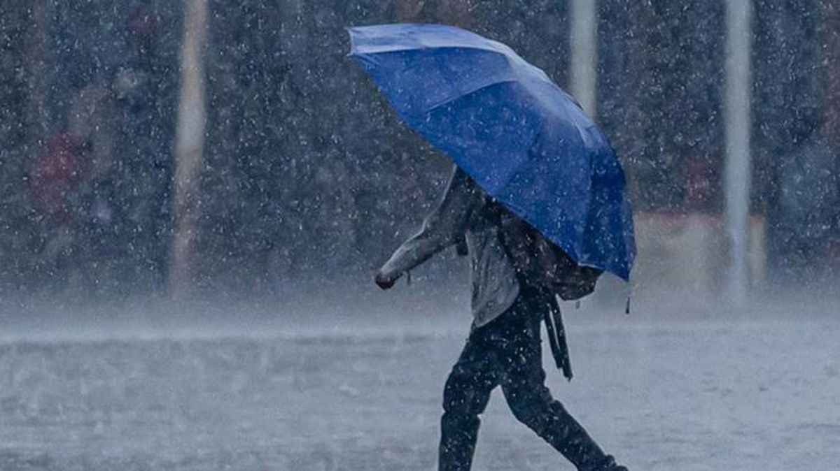 Meteoroloji uyardı! Türkiye bugün sağanak yağışa teslim