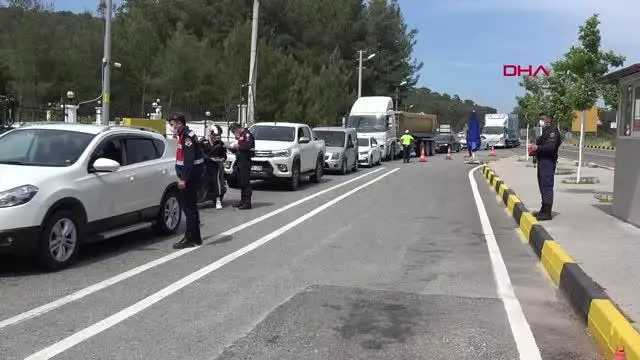 MUĞLA MARMARİS KAYMAKAMI JANDARMA İLE DENETİM YAPTI MUĞLA MARMARİS KAYMAKAMI JANDARMA İLE DENETİM YAPTI