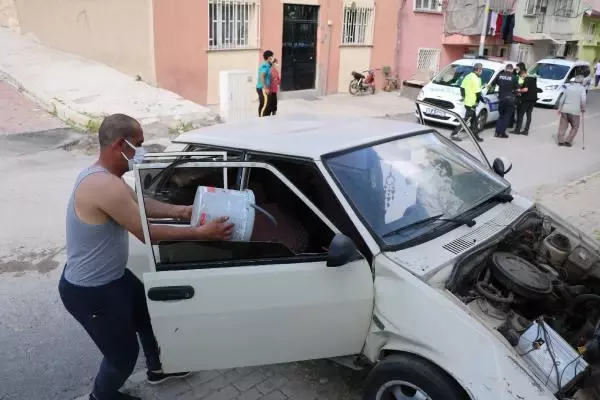 Son dakika... Otomobil, çocuk parkında beton bordüre çarptı; 3 kişi yaralandı Son dakika... Otomobil, çocuk parkında beton bordüre çarptı; 3 kişi yaralandı