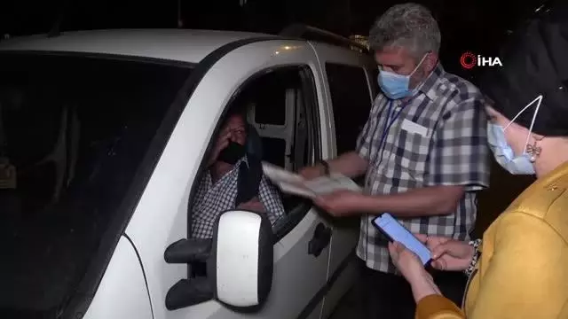 Rahat tavırlarıyla '7 devlete gidebilirim' diyen sürücü şok yaşadı: Aracı trafikten men edildi Rahat tavırlarıyla '7 devlete gidebilirim' diyen sürücü şok yaşadı: Aracı trafikten men edildi