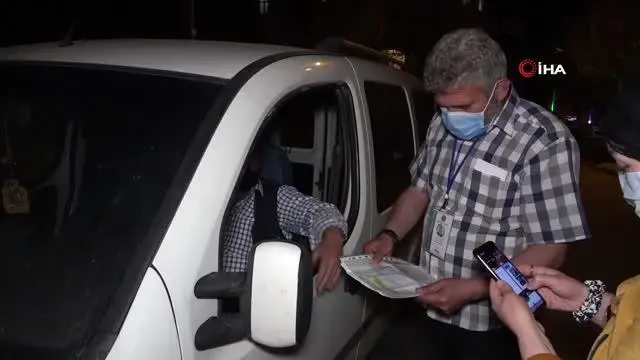 Rahat tavırlarıyla '7 devlete gidebilirim' diyen sürücü şok yaşadı: Aracı trafikten men edildi Rahat tavırlarıyla '7 devlete gidebilirim' diyen sürücü şok yaşadı: Aracı trafikten men edildi