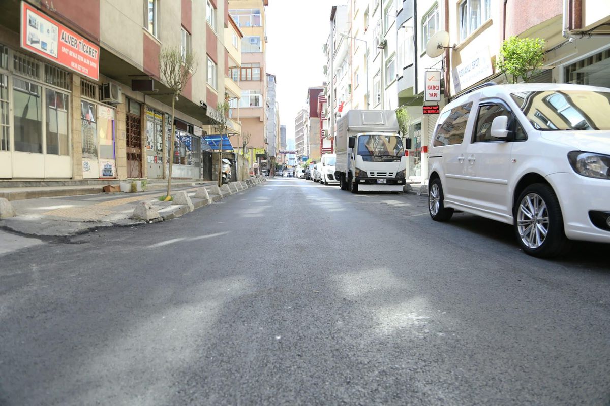 Sarıgöl Caddesi yepyeni görünüme kavuştu
