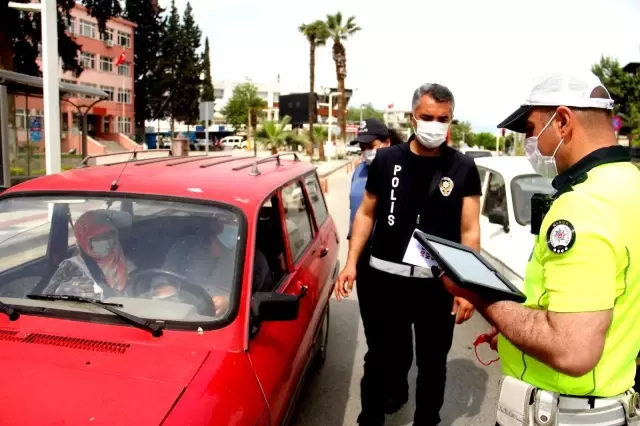 Sarıgöl'de Trafik Haftası kutlamaları Sarıgöl'de Trafik Haftası kutlamaları
