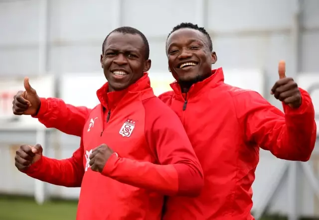 Sivasspor'da Başakşehir mesaisi Sivasspor'da Başakşehir mesaisi