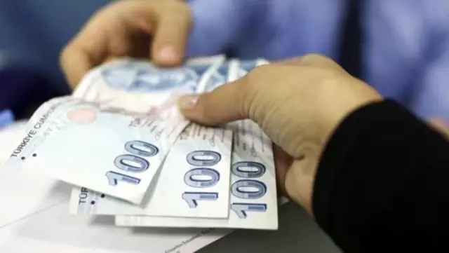 Son Dakika: Tam kapanmada 1.100 TL'lik nakdi yardım ihtiyaç sahiplerine ödenmeye başlandı Son Dakika: Tam kapanmada 1.100 TL'lik nakdi yardım ihtiyaç sahiplerine ödenmeye başlandı
