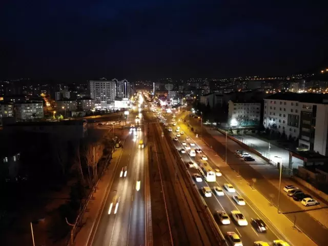 Trafiğe kayıtlı araç sayısı arttı Trafiğe kayıtlı araç sayısı arttı