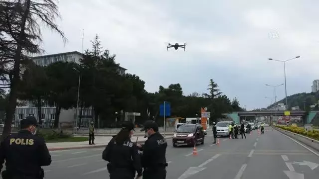 Vali Dağlı trafik denetimine katıldı Vali Dağlı trafik denetimine katıldı