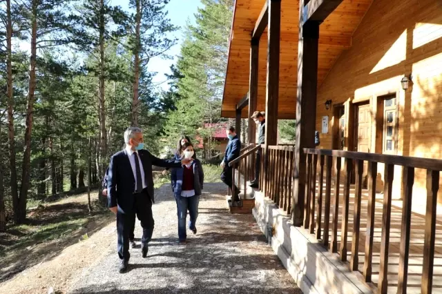 Vali Makas, Dumanlı Tabiat Parkında incelemelerde bulundu Vali Makas, Dumanlı Tabiat Parkında incelemelerde bulundu