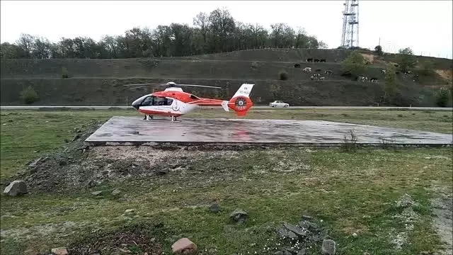Son dakika haberi... Vezirköprü'deki kazada yaralanan bir kişi ambulans helikopterle Samsun Eğitim ve Araştırma Hastanesi'ne sevk edildi Son dakika haberi... Vezirköprü'deki kazada yaralanan bir kişi ambulans helikopterle Samsun Eğitim ve Araştırma Hastanesi'ne sevk edildi