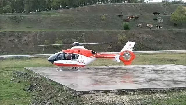 Son dakika haberi... Vezirköprü'deki kazada yaralanan bir kişi ambulans helikopterle Samsun Eğitim ve Araştırma Hastanesi'ne sevk edildi Son dakika haberi... Vezirköprü'deki kazada yaralanan bir kişi ambulans helikopterle Samsun Eğitim ve Araştırma Hastanesi'ne sevk edildi