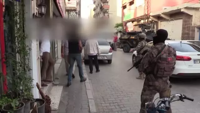 Son dakika haberleri... Yasa dışı bahis operasyonunda 21 şüpheli gözaltına alındı Son dakika haberleri... Yasa dışı bahis operasyonunda 21 şüpheli gözaltına alındı