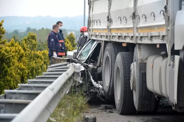 - Yeni aldığı otomobili ile memleketine giderken tırın altında can verdi - Yeni aldığı otomobili ile memleketine giderken tırın altında can verdi