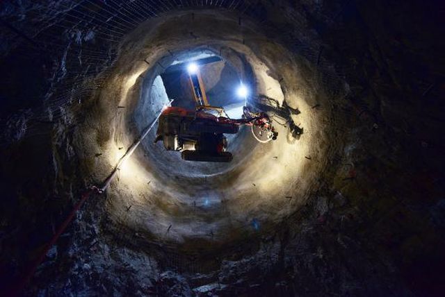 Yusufeli Barajı'nda son metreküp beton döküldü Yusufeli Barajı'nda son metreküp beton döküldü