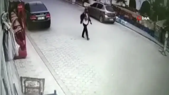 Elazığ'dan gelen 3 mimarı kağıt parçaları ile 200 bin TL dolandıran çete üyeleri tutuklandı Elazığ'dan gelen 3 mimarı kağıt parçaları ile 200 bin TL dolandıran çete üyeleri tutuklandı