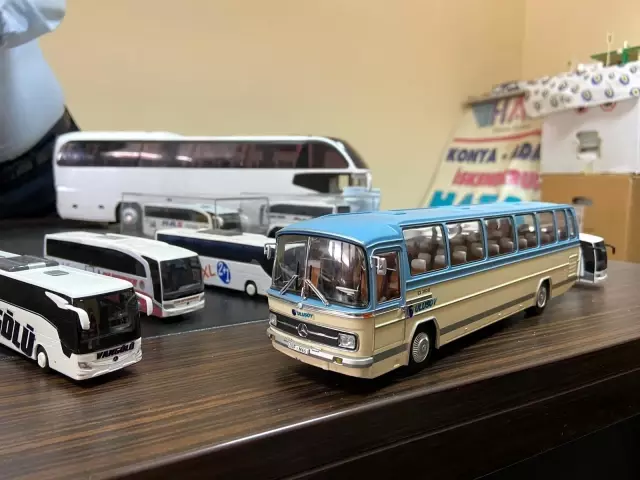 24 yıldır maket otobüs biriktiriyor 24 yıldır maket otobüs biriktiriyor