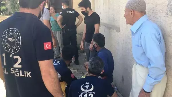 ADIYAMAN'DA KOMŞULARIN GÜRÜLTÜ KAVGASI: 2 YARALI ADIYAMAN'DA KOMŞULARIN GÜRÜLTÜ KAVGASI: 2 YARALI