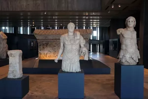 AK Parti'li Turan: Troya Müzesi'nin başarısı ülke turizmine hızlı bir ivme kazandıracaktır AK Parti'li Turan: Troya Müzesi'nin başarısı ülke turizmine hızlı bir ivme kazandıracaktır