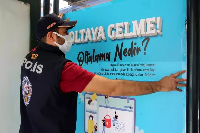 Amasya polisinden siber suçlarla mücadele için afişli bilgilendirme Amasya polisinden siber suçlarla mücadele için afişli bilgilendirme