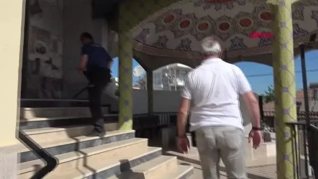 ANTALYA'DA AKÜ HIRSIZLIĞI ŞÜPHELİSİ ALARMI ANTALYA'DA AKÜ HIRSIZLIĞI ŞÜPHELİSİ ALARMI