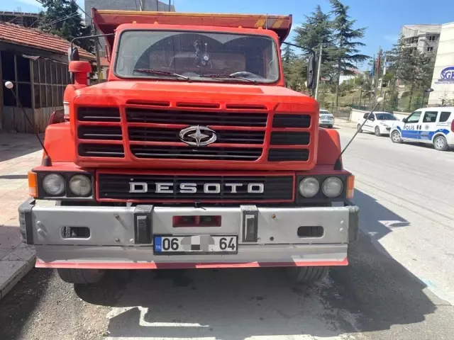AFYONKARAHİSAR - Sahte plaka takılı 2 kamyonun sahibine 13 bin 374 lira ceza AFYONKARAHİSAR - Sahte plaka takılı 2 kamyonun sahibine 13 bin 374 lira ceza