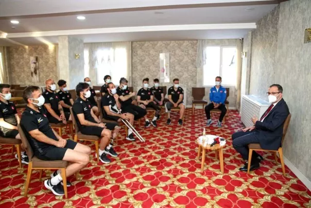 Son dakika haberleri! Bakan Kasapoğlu, Ampute Futbol Milli Takım kampını ziyaret etti Son dakika haberleri! Bakan Kasapoğlu, Ampute Futbol Milli Takım kampını ziyaret etti