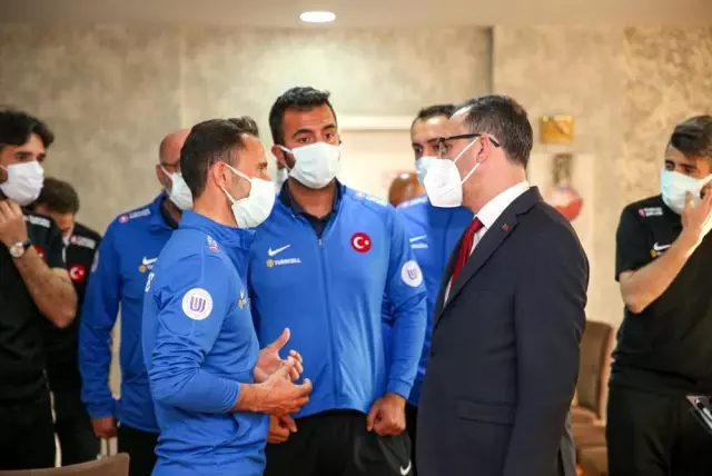 Son dakika haberleri! Bakan Kasapoğlu, Ampute Futbol Milli Takım kampını ziyaret etti Son dakika haberleri! Bakan Kasapoğlu, Ampute Futbol Milli Takım kampını ziyaret etti