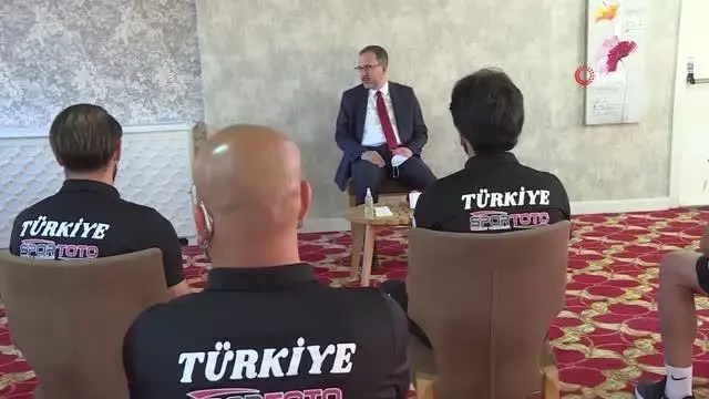 Son Dakika | Bakan Kasapoğlu, Ampute Futbol Milli Takımı'nı ziyaret etti Son Dakika | Bakan Kasapoğlu, Ampute Futbol Milli Takımı'nı ziyaret etti
