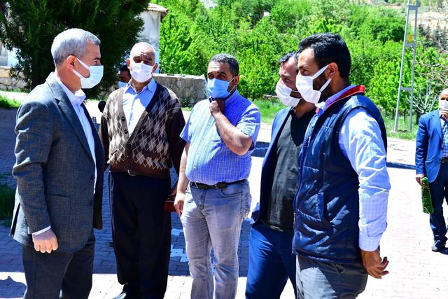 Başkan Çınar, 'kadir gecesi' programında vatandaşlarla bir araya geldi Başkan Çınar, 'kadir gecesi' programında vatandaşlarla bir araya geldi