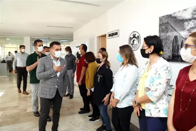 Başkan Yücel personeliyle bayramlaştı Başkan Yücel personeliyle bayramlaştı