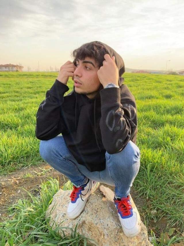 Berke Juan kimdir? Kaç yaşında, nereli, gerçek adı ne, mesleği ne? Youtuber Berke Juan'ın hayatı ve biyografisi! Berke Juan kimdir? Kaç yaşında, nereli, gerçek adı ne, mesleği ne? Youtuber Berke Juan'ın hayatı ve biyografisi!